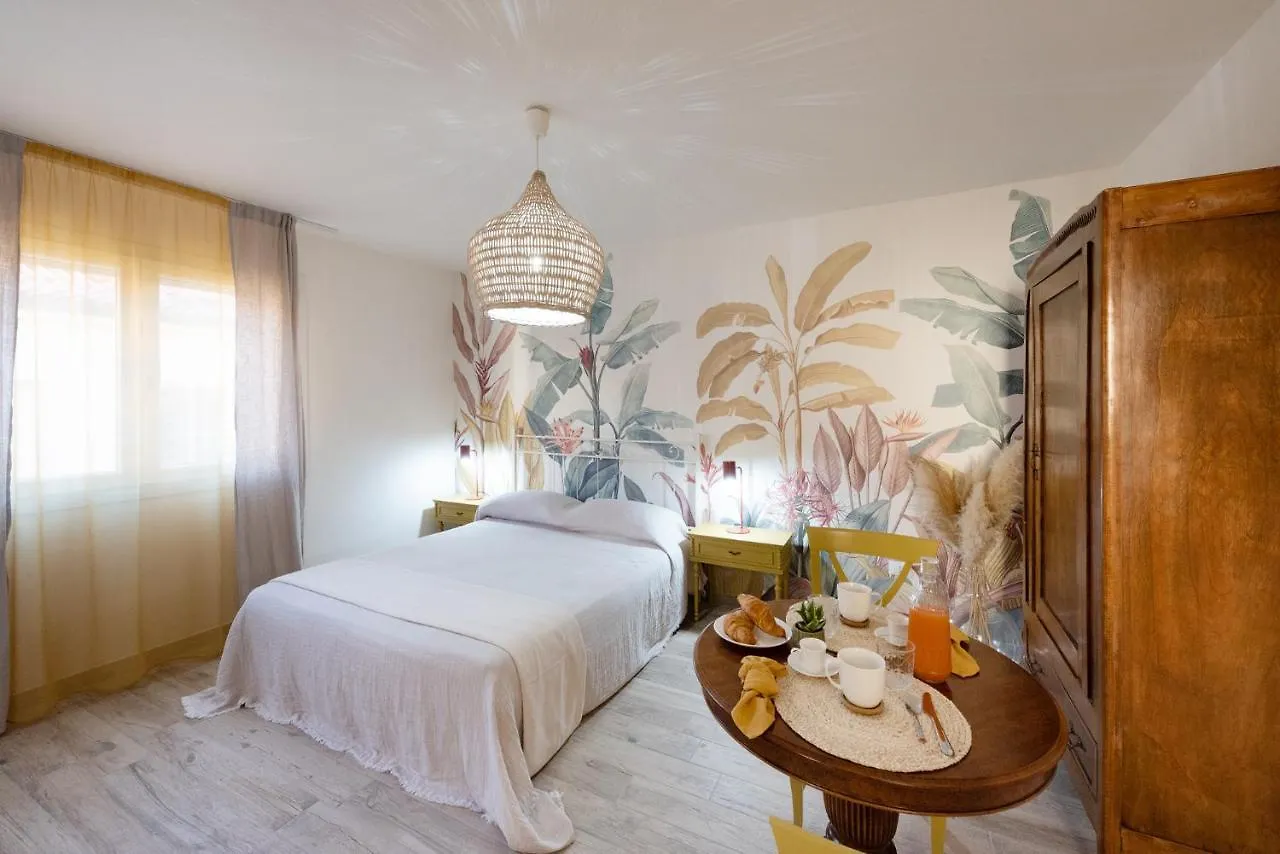 Apartment Botanic Guesthouse Este Italy